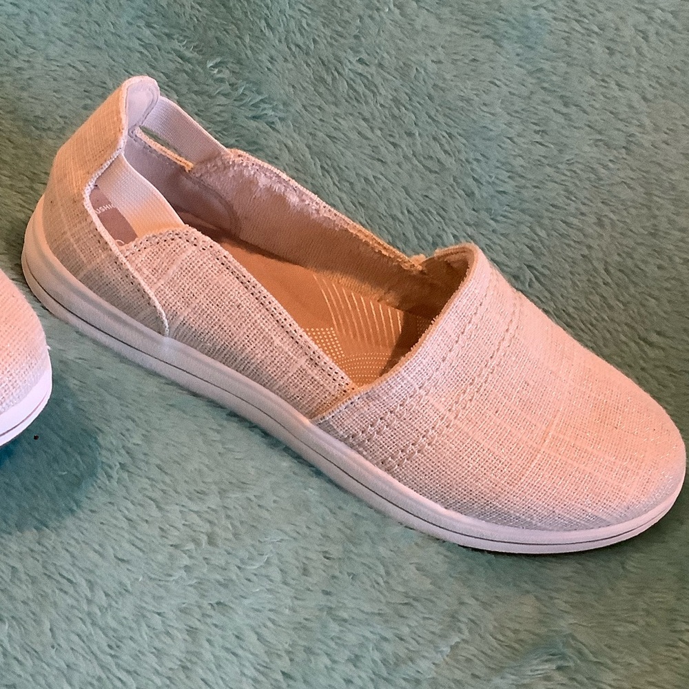 Clarks Women's Beige Cloudsteppers Loafers NWOT Size 6.5 - Picture 7 of 12
